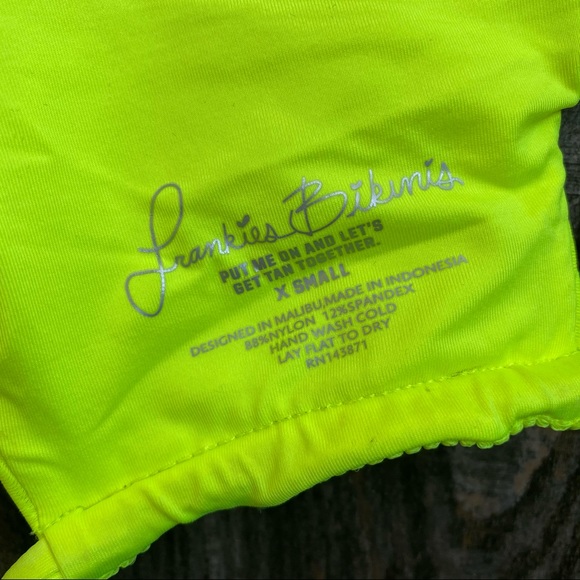 Frankies Bikinis SUNNY WILLA BIKINI TOP - XS - Picture 4 of 11